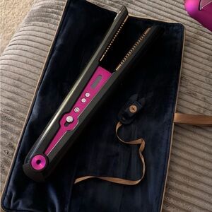 Dyson Hair Straightener - Black and Pink